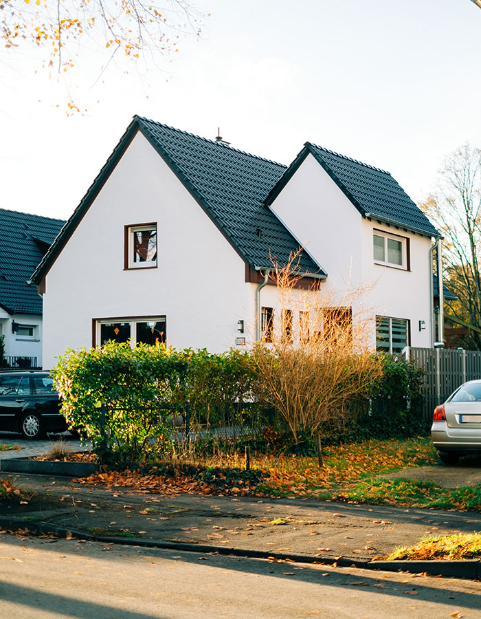 street-and-houses-in-marl-stadt-in-germany-state-o-JYYRELM.jpg